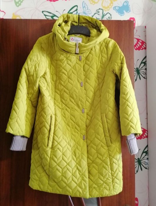 Демисезонная куртка 46 размер