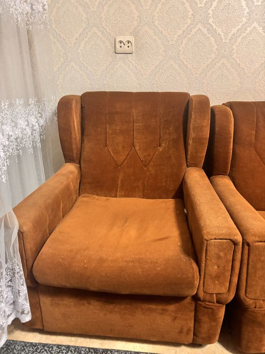 Диван и два кресла