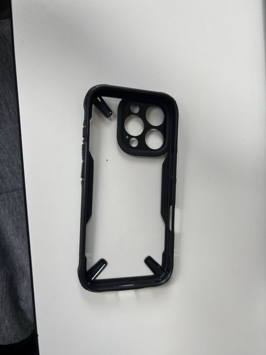 Кейс за Iphone 16 pro.