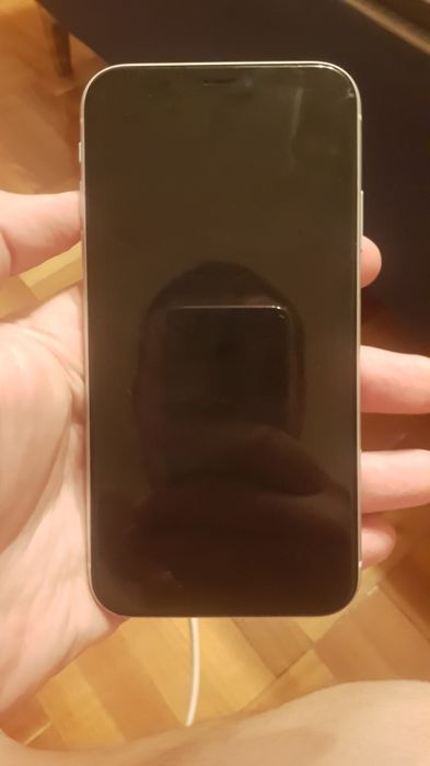 Iphon Xr   impecabil baterie 80 %
