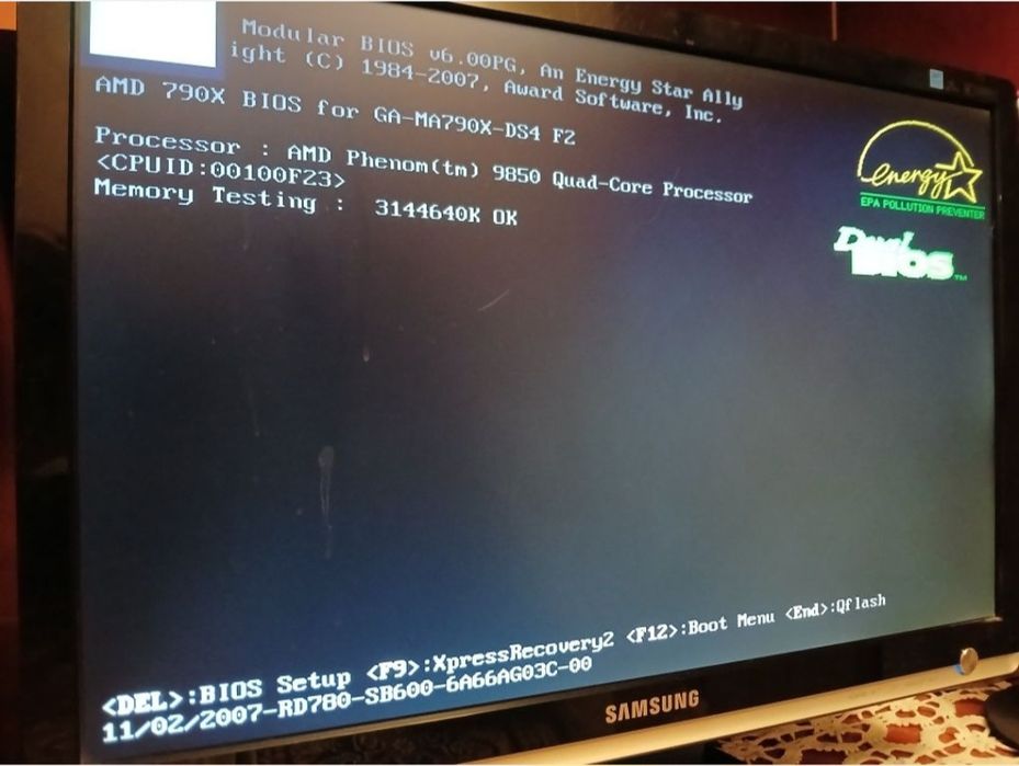 Vand placa de baza  gigabyte  ga ma790x-ds4 f2