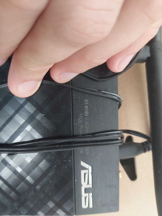 Asus RT-N18U 2.4GHz 600Mbps High Power Router, Gigabit Ethernet