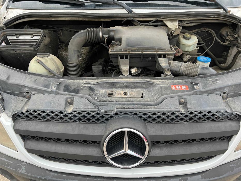 Usa Oglinda Prag Stalp Parbriz Mercedes SPRINTER 209,211,215 Cdi EURO4