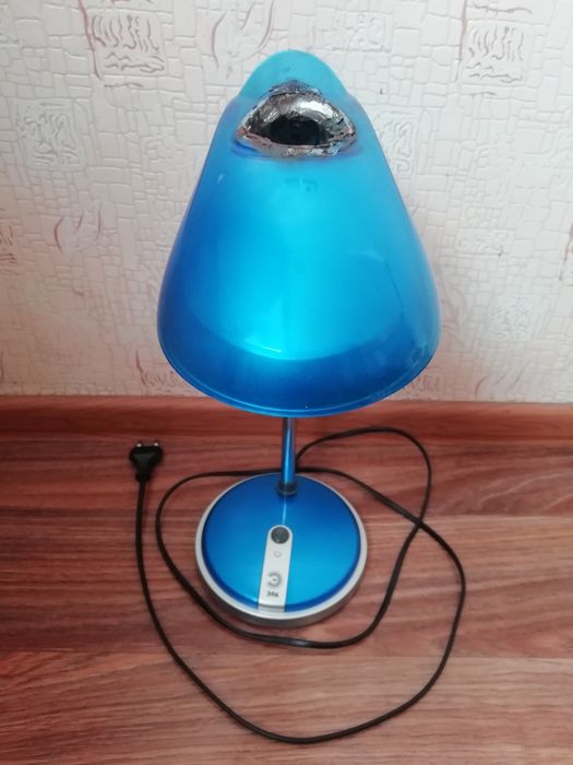 Лампа настольная