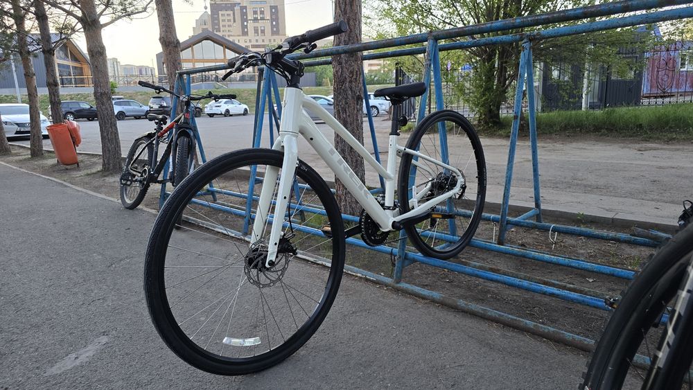 Продам велосипед Trek FX 2026
