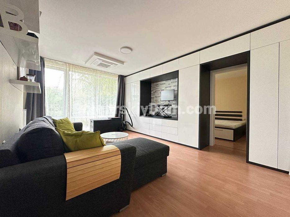 Продава се Двустаен апартамент в Свети Влас - 70 кв.м за 693 €/кв.м - Снимка #1