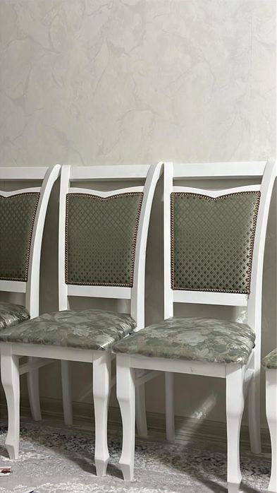 стулья со спинками