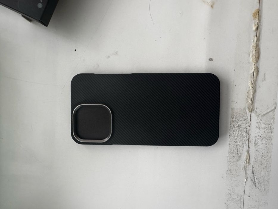 Продам чехол на айфон 15 про макс