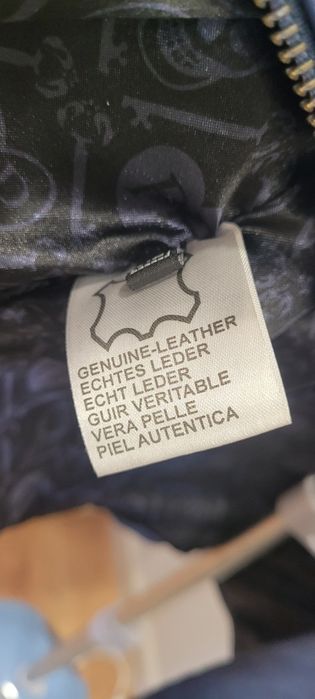 Продам куртку женскую,