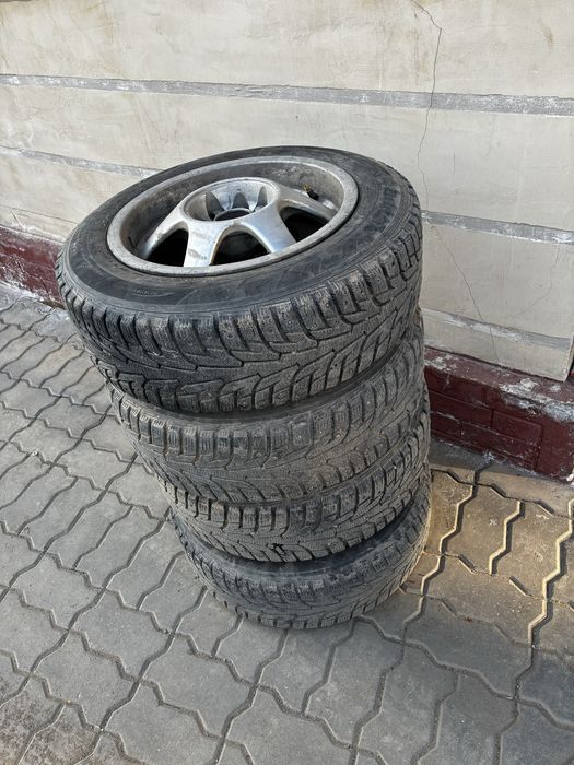 Диск р15 с зимней шинай