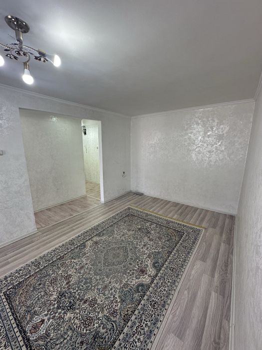 Продаю 2 комн квартиру в центре