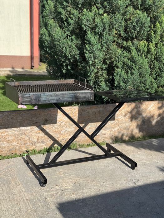 Gratar metalic 50x80 cu masa laterala