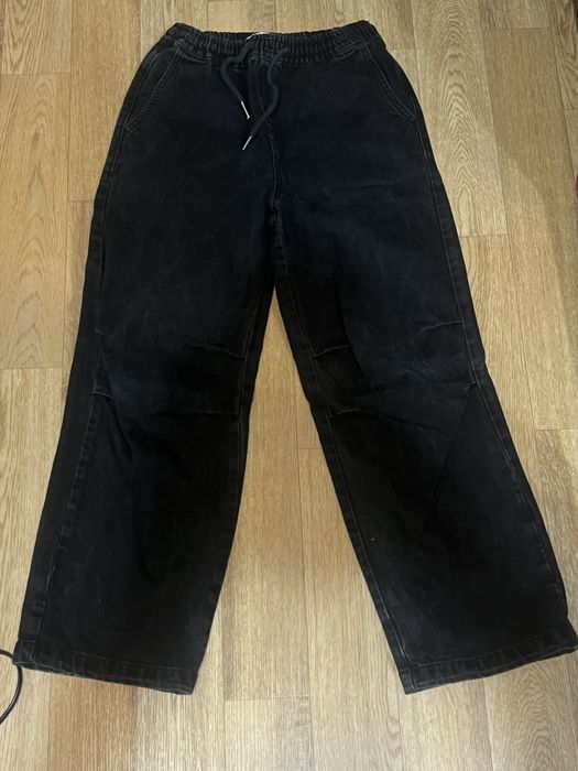 Джинсы на осень черные