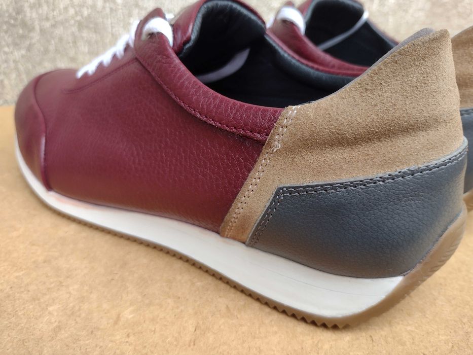 Кожени обувки TEODOR - нови, цвят бордо, 44 номер