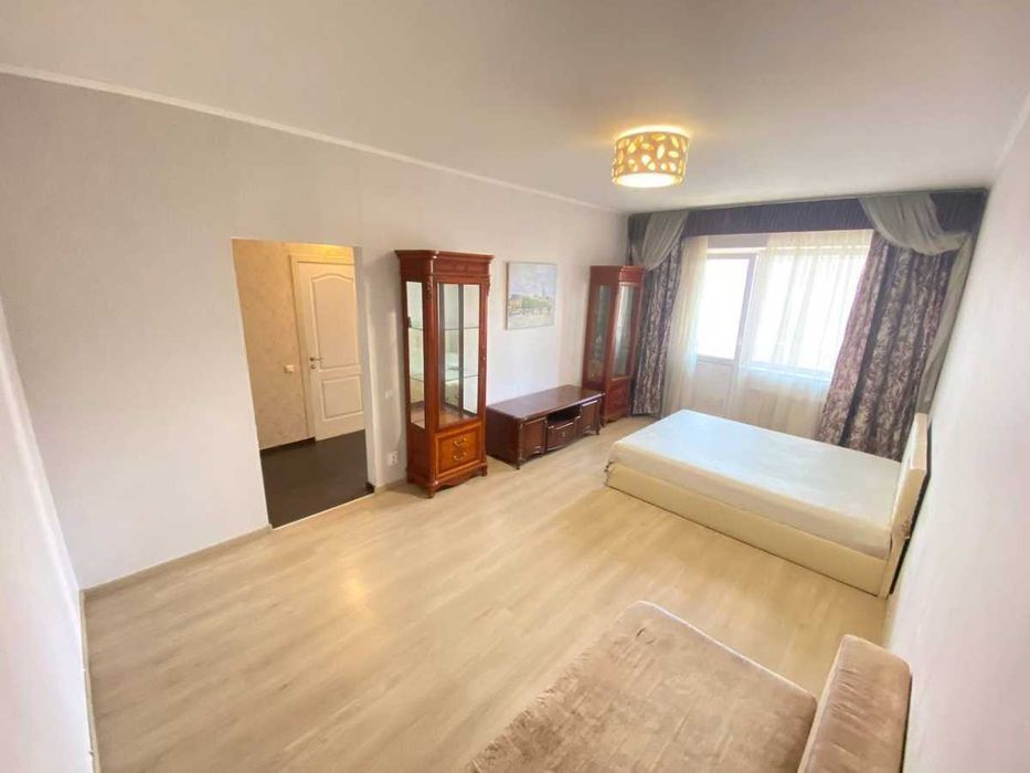 Двустаен имот в кв.Дружба 2