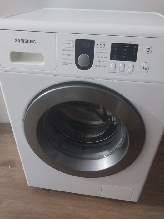 Продам стиральную машинку