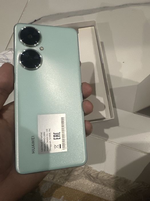 Huawei nova 11i     .