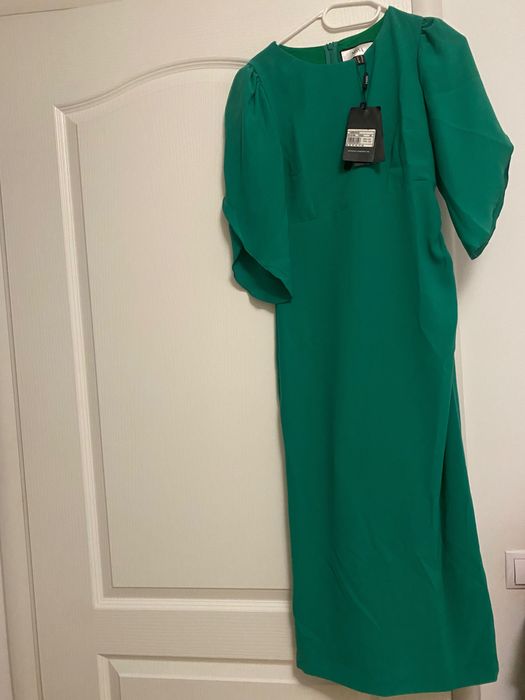 Vand rochie noua NISSA