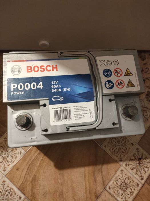 Vand baterie auto  aproape nou folosit 3 saptamana