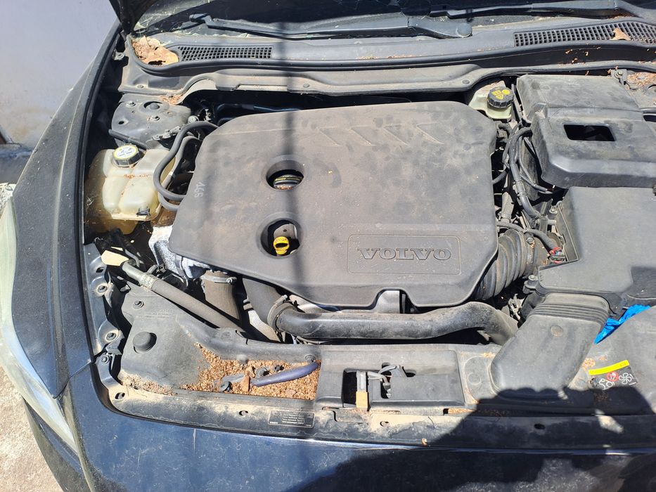 Volvo C30 1.6 д 115к.с. на части