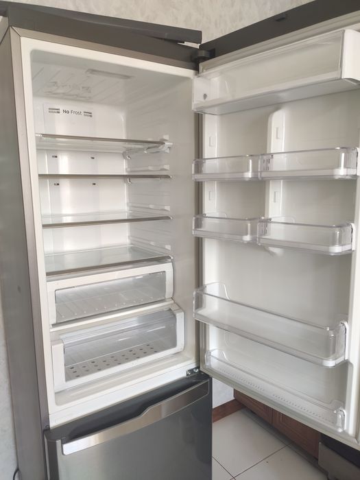 Продам холодильник Samsung