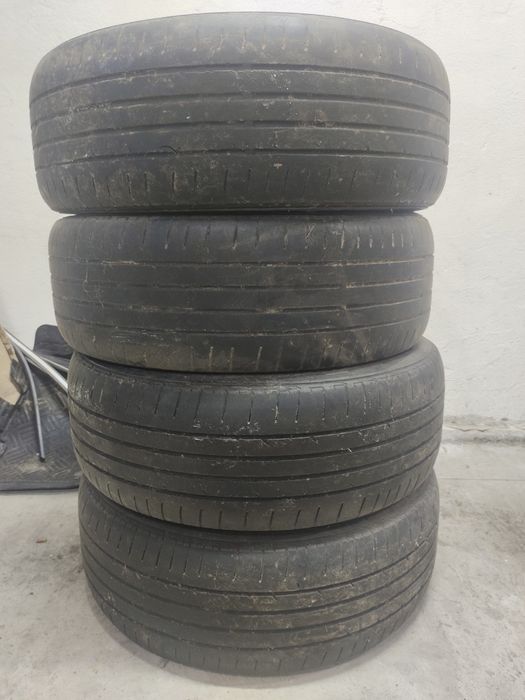 Продам б/у резину 225/55 р18