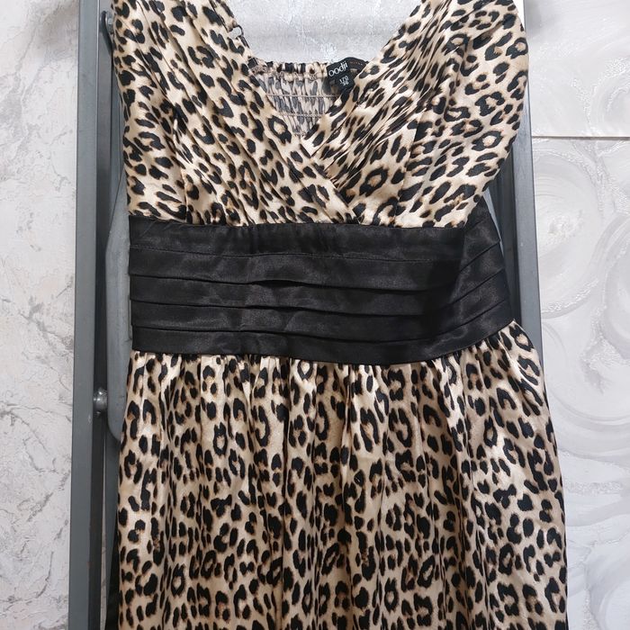 Продам платье красивые