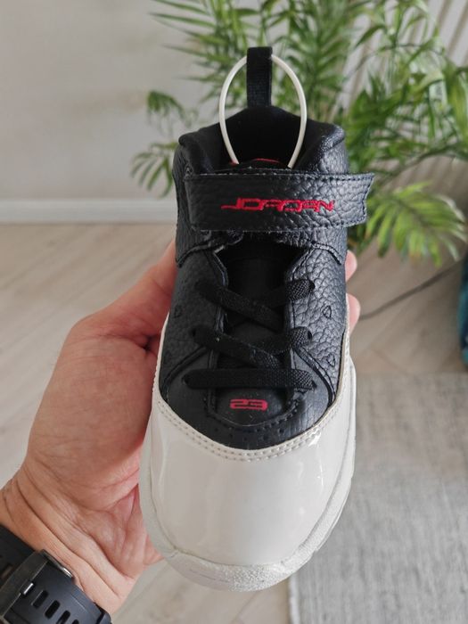 Nike Jordan B'Loyal