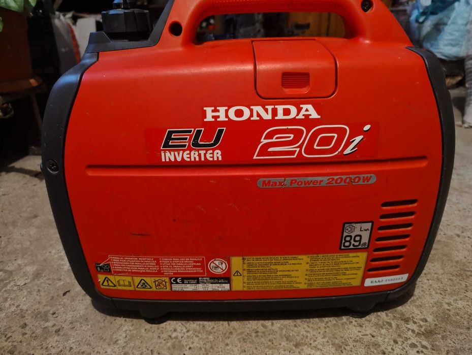 Generator curent monofazat HONDA EU 20i 2.8 CP