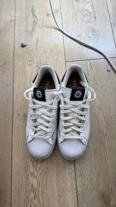Adidas superstar