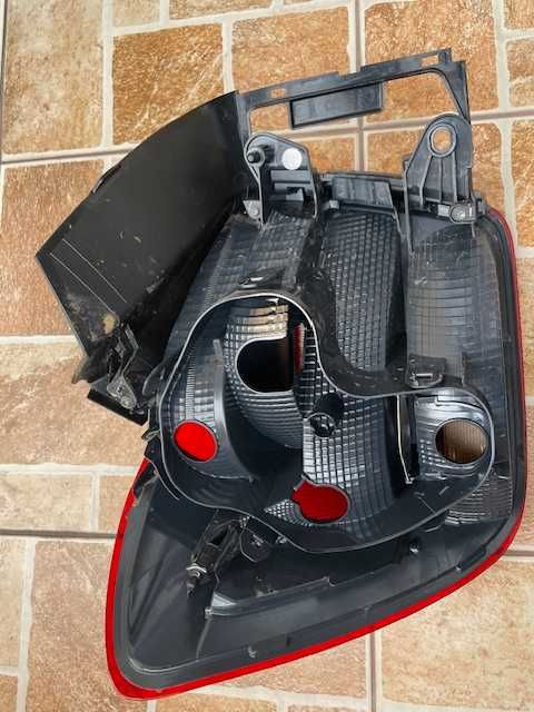 STOP dreapta original BMW seria 1 F20, fara soclu, in perfecta stare