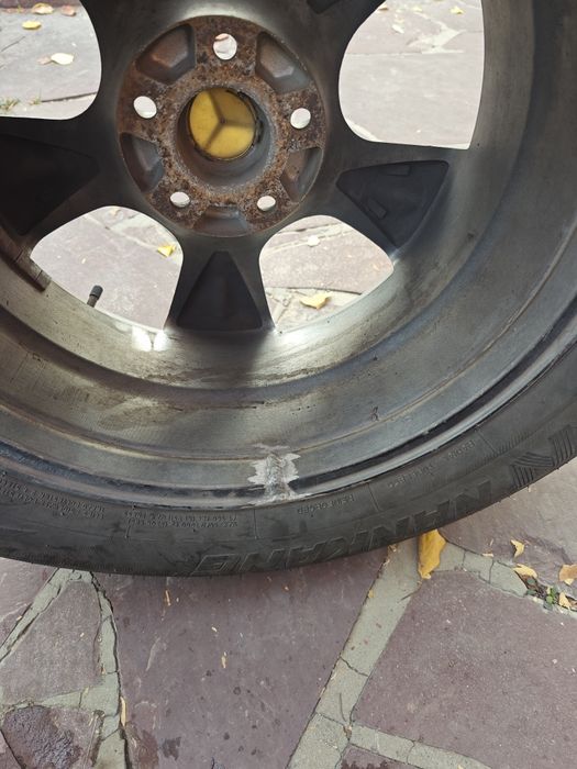 Диски с резиной на Мерседес