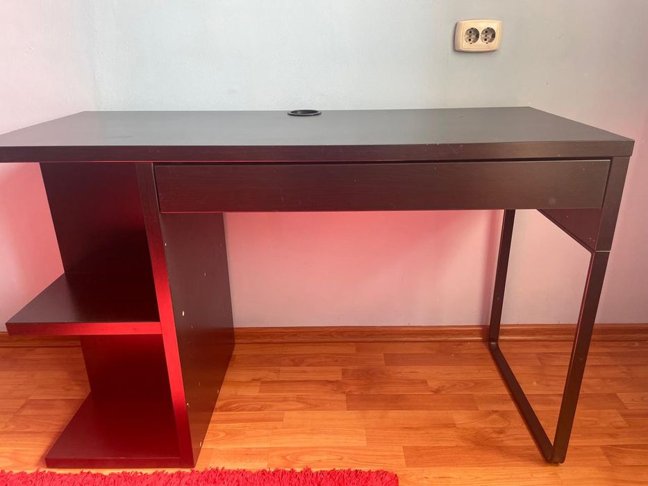 Срочно продам стол письменный