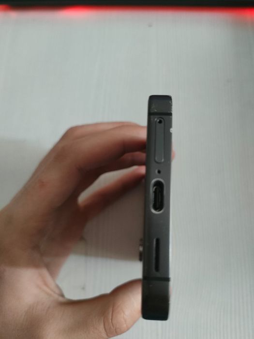 Samsung S24 8/256