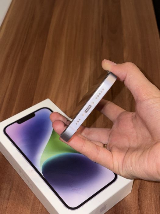 IPhone 14 в идеальном состоянии