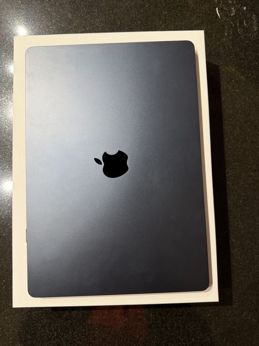 MacBook Air 15 inch 256GB