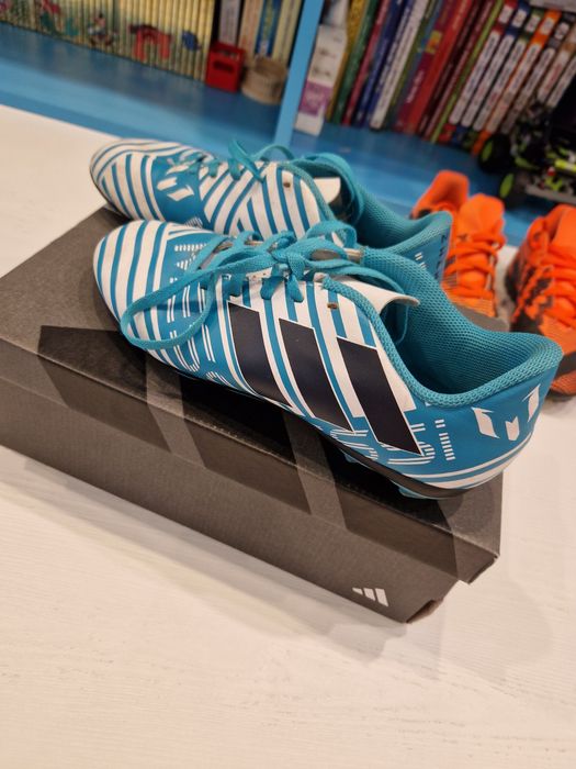 Бутонки и стоножки