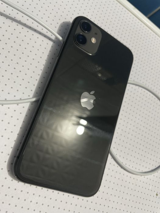 iPhone 11 64gb февр2025, 90%