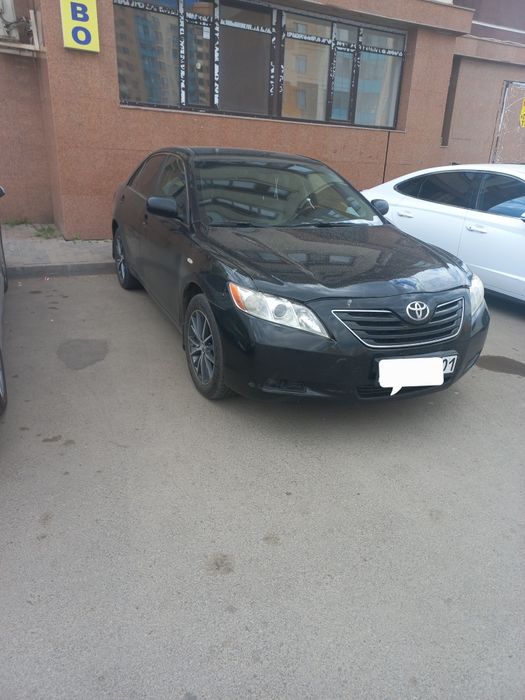 Продаю Toyota camry