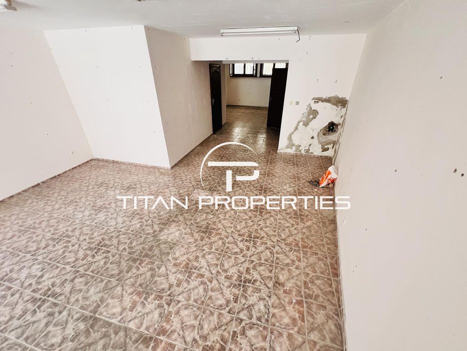 Дава се под наем Магазин в Бургас, Център - 189 кв.м за 612 € - Снимка #4