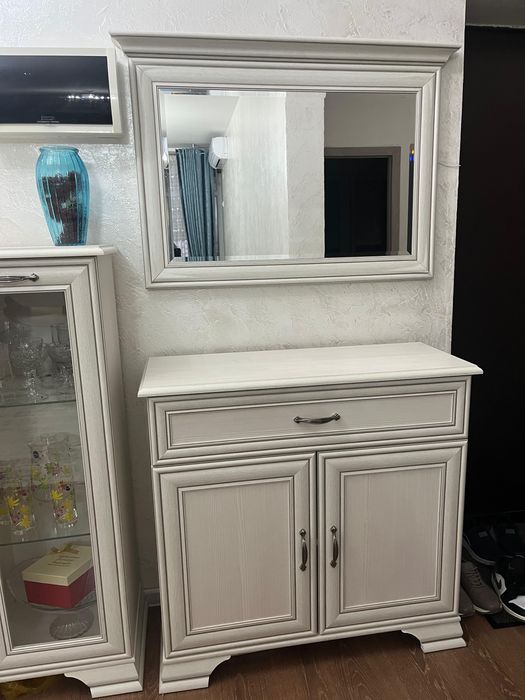 Стильный гарнитур для гостиной