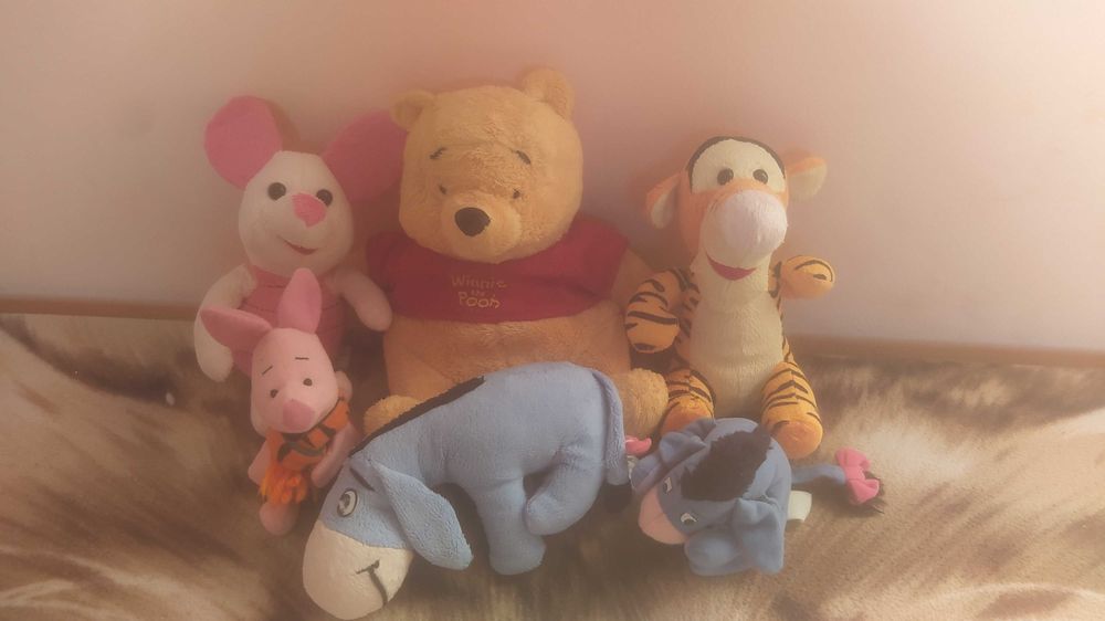 Vând pluș cu Winnie the Pooh