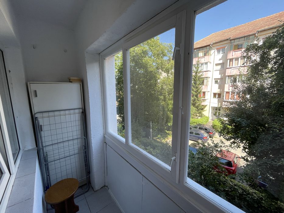 Inchiriez garsoniera renovata et 1 Valea Aurie