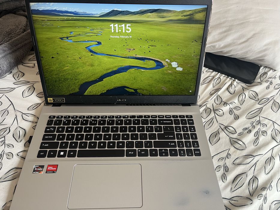 Cand leptop acer aspire 3 15