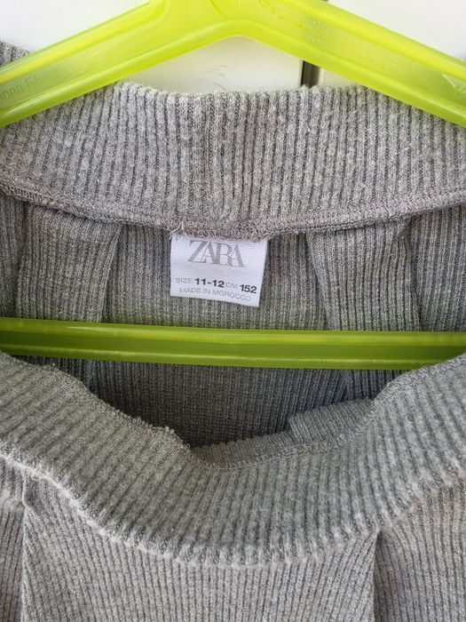 Поличка Zara за ръст 152