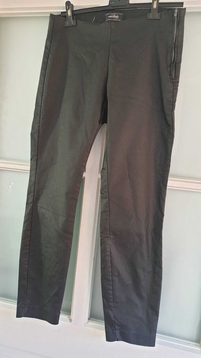 Pantaloni elastici imitatie de piele marimea L