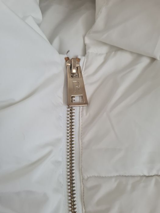 Пуховик сатылады Продам пуховик