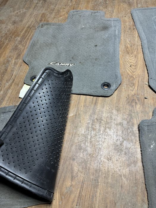 Коврики оригинальные на Камри 30/35