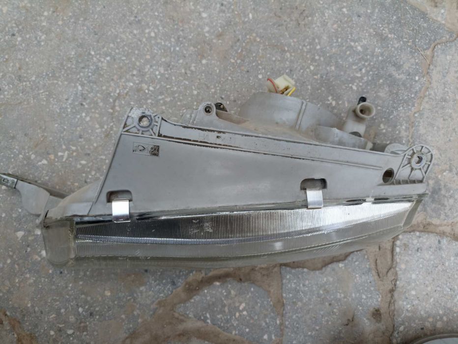 Фара на нексия 1