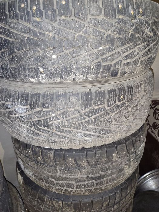 продам шины 2 комплекта